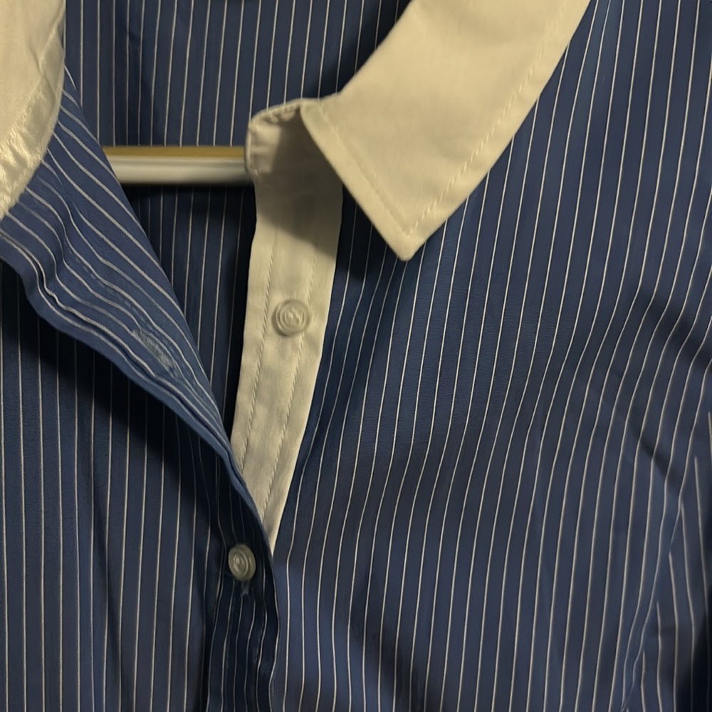 Button up 🌀 - Picture 2 of 4